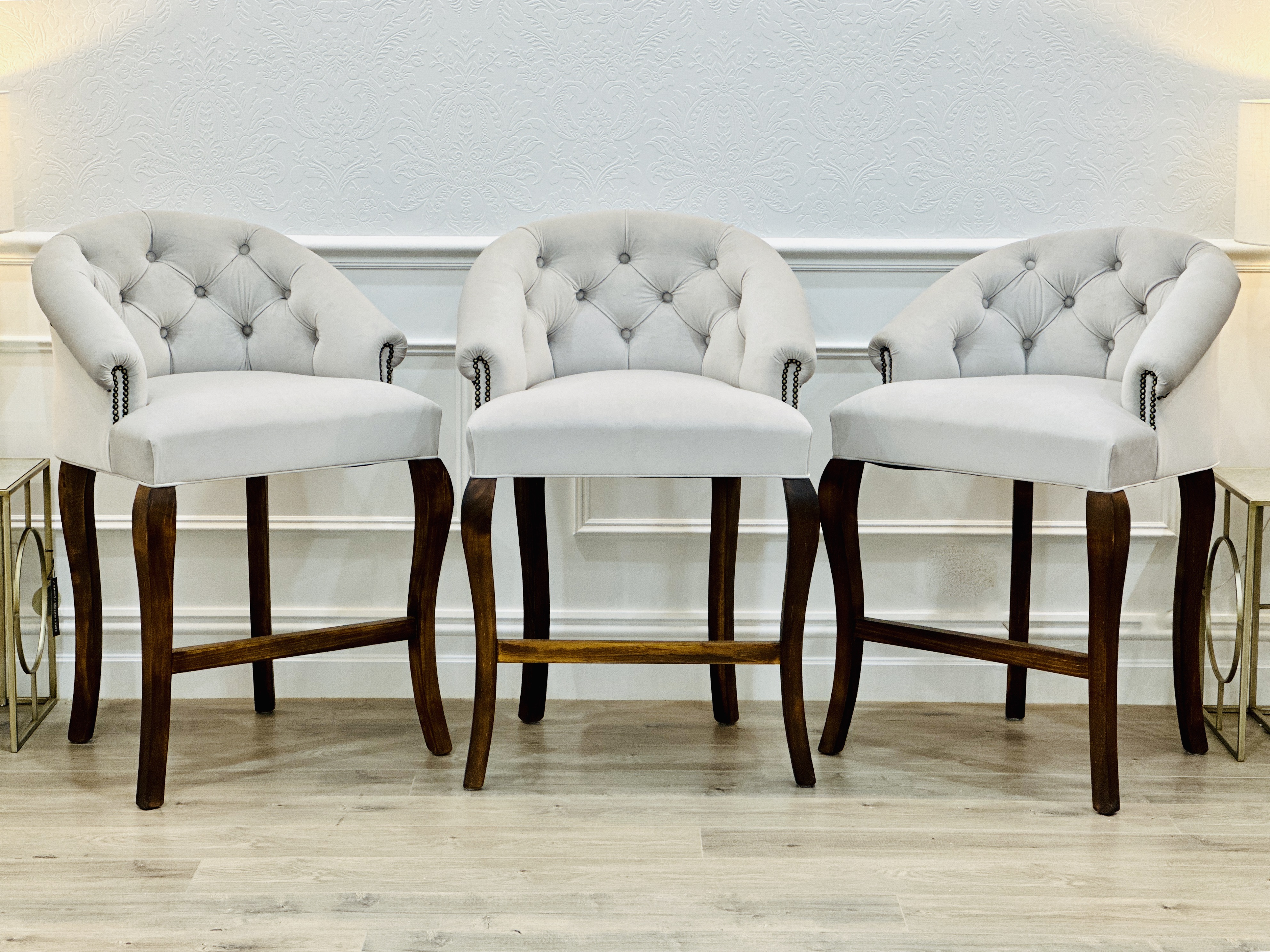 dining chair, arm chair, lounge chair, chesterfield, tufted, diamond buttoning, custom made, upholstery, chair, australia, melbourne, sydney, perth, adelaide, brisbane