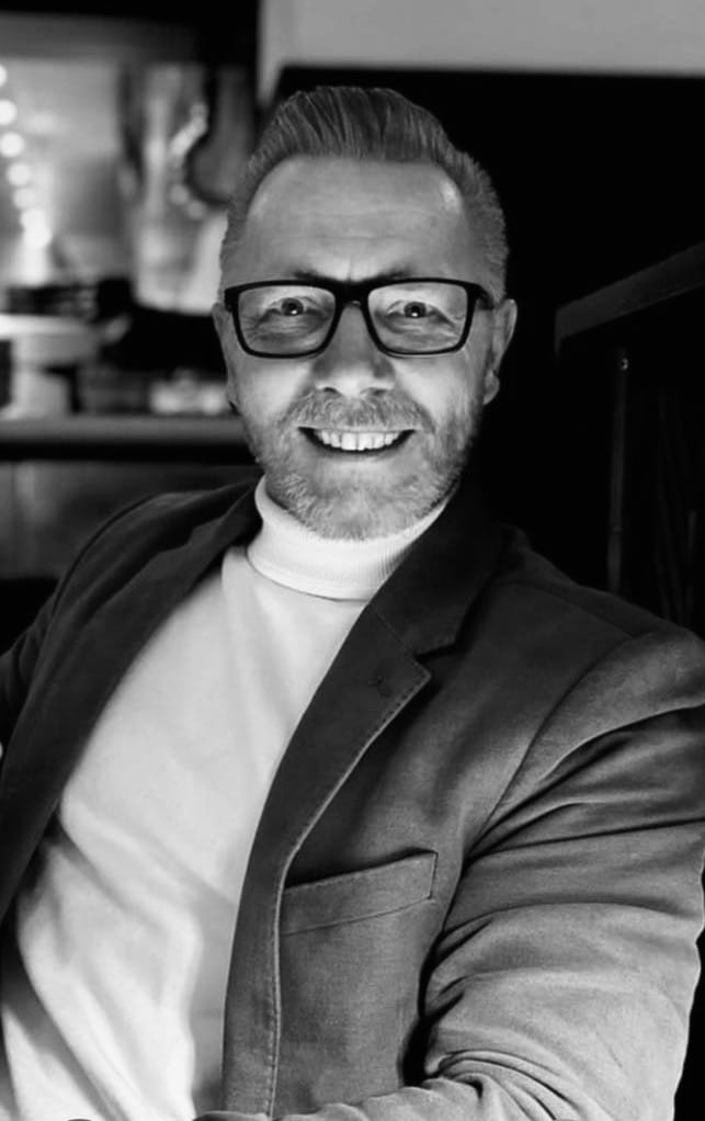 classic furnishings, furniture designer manufacturer, sofa, couch, contemporary, chesterfield, tufted, diamond buttoning, custom made, upholstery, chair, lounge chair, australia, melbourne, sydney, perth, adelaide, brisbane, Interior design